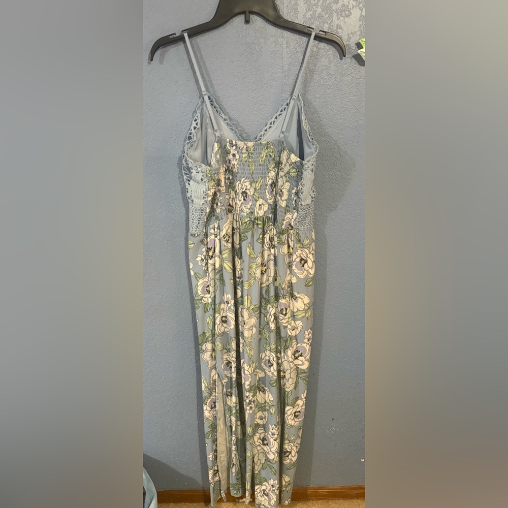 No Boundaries Gray/Blue  Floral Dress-EUC - Picture 3 of 4